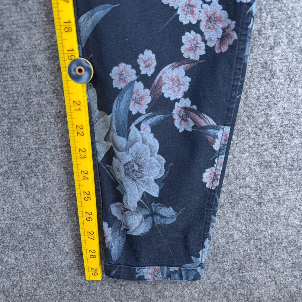 HUE Floral Print Pull On Leggings Womens Blue Slim Fit Reversable - Picture 7 of 8